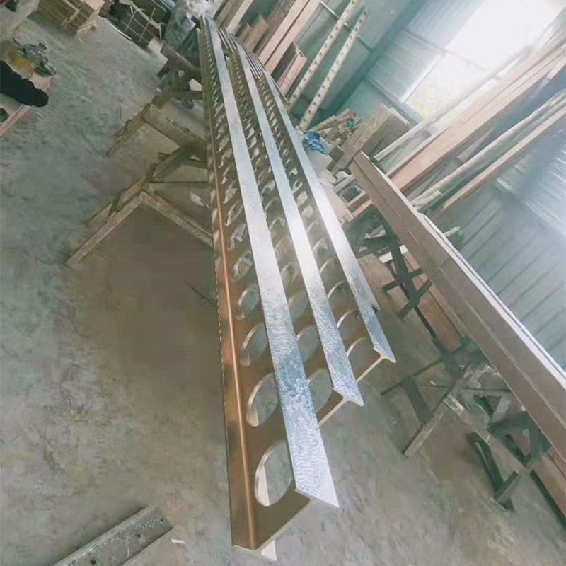 Magbasa nang higit pa tungkol sa mga pinuno ng aluminyo