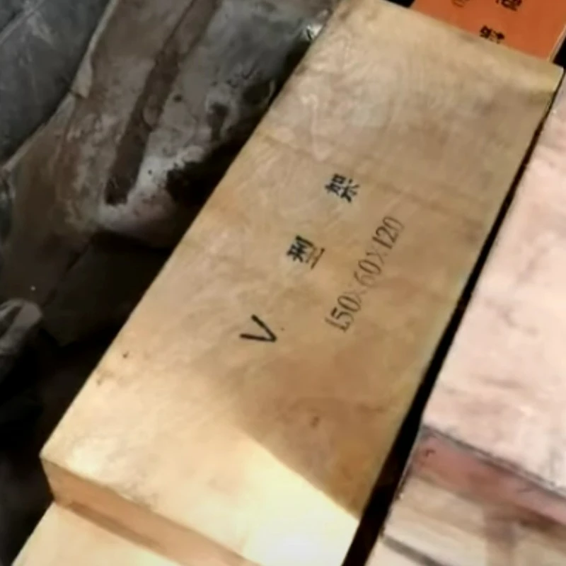 Pagpapadala ng mga video ng magnetic V-shaped frame at magnetic square box