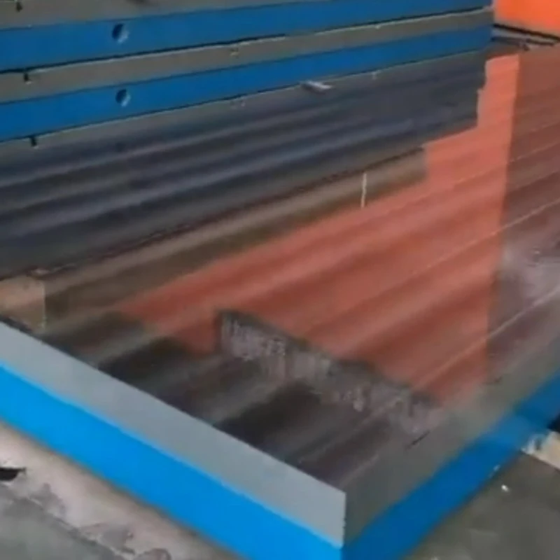 Ang 2 metro sa pamamagitan ng 6 meter cast iron scraping at lapping platform ay naghihintay ng kargamento